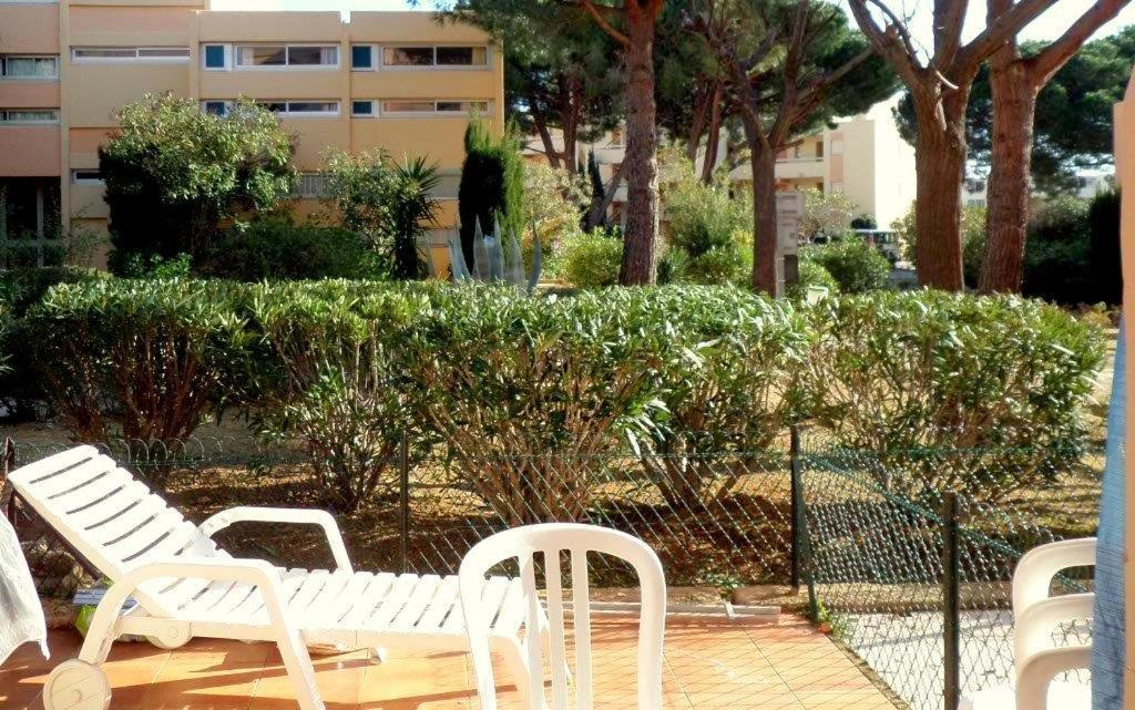 T2 Terrasse, Bormes Les Mimosas La Faviere, 5 Pers, 5 Mn A Pieds Des Plages Et Commerces Kültér fotó